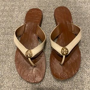 Cream Thora Tory Burch Sandals size 8